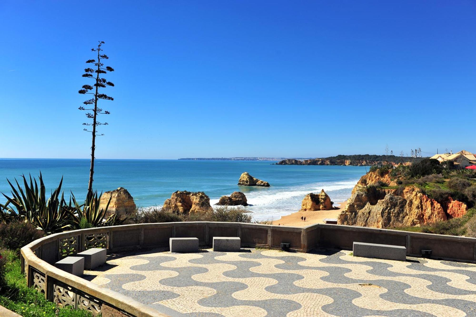 Bnb Homes Praia Da Rocha Beach Bright Apartment 50 M Away From The Ocean Portimão Exterior photo