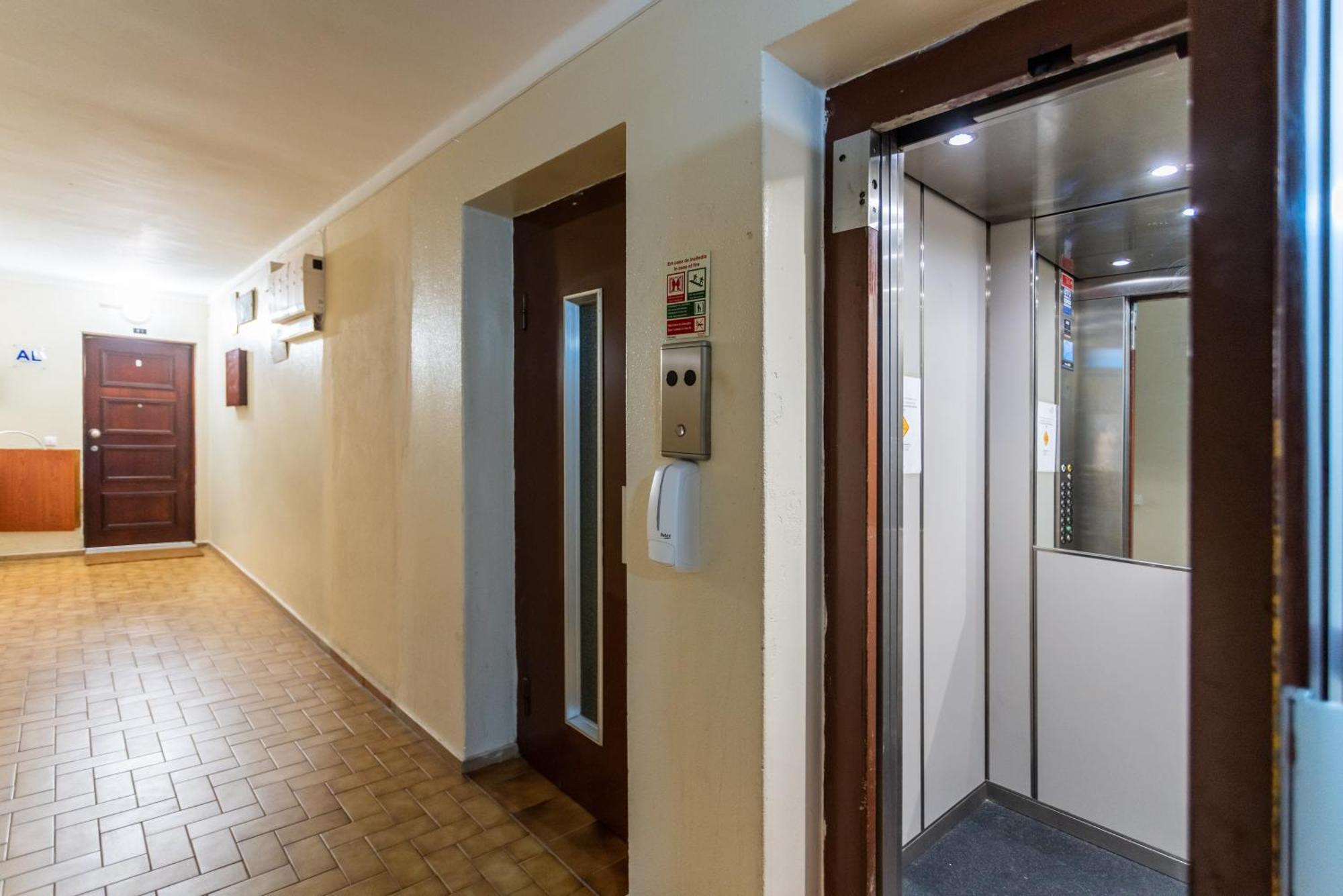 Bnb Homes Praia Da Rocha Beach Bright Apartment 50 M Away From The Ocean Portimão Exterior photo